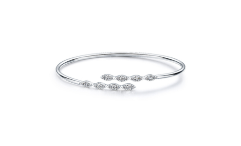A white gold stackable bracelet from Hearts on Fire, available at Chrono Jewelry.