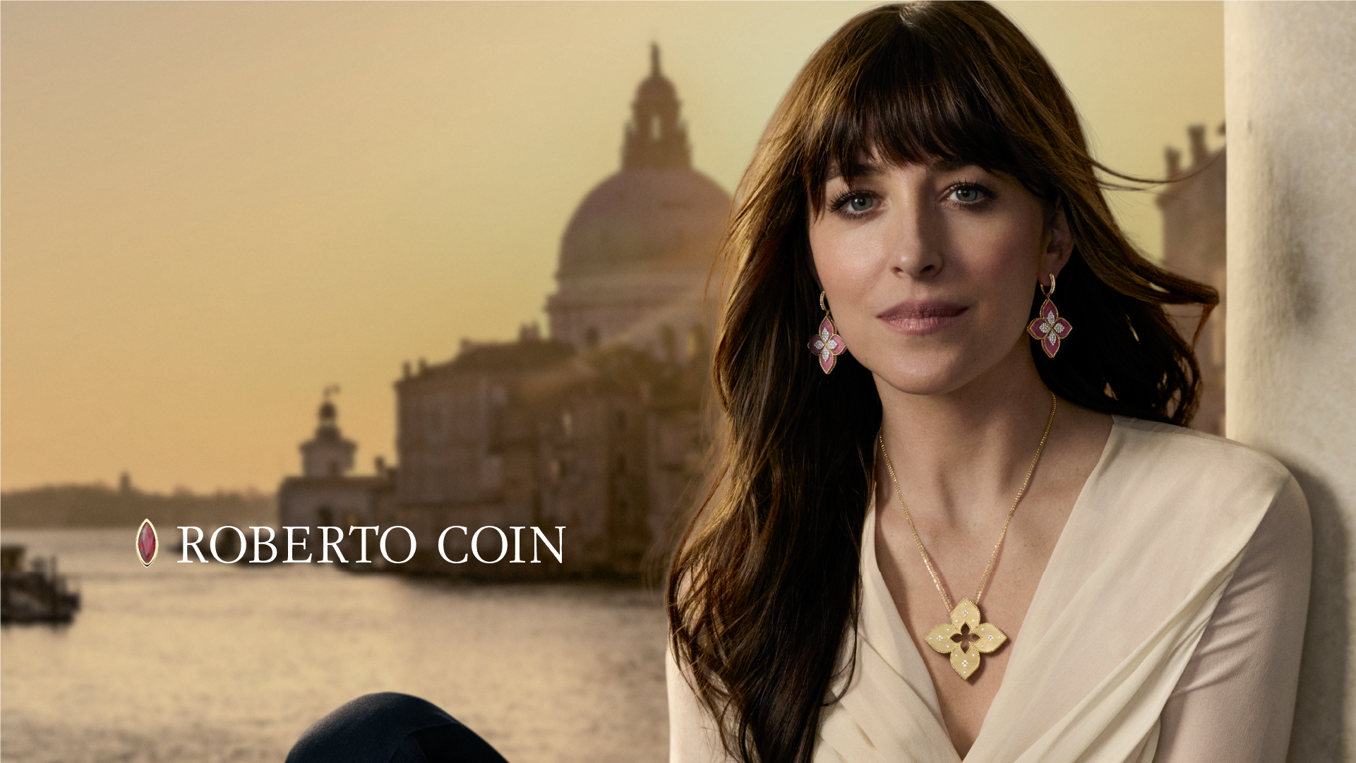 Pomellato at Chrono banner featuring a woman wearing Pomellato Jewelry